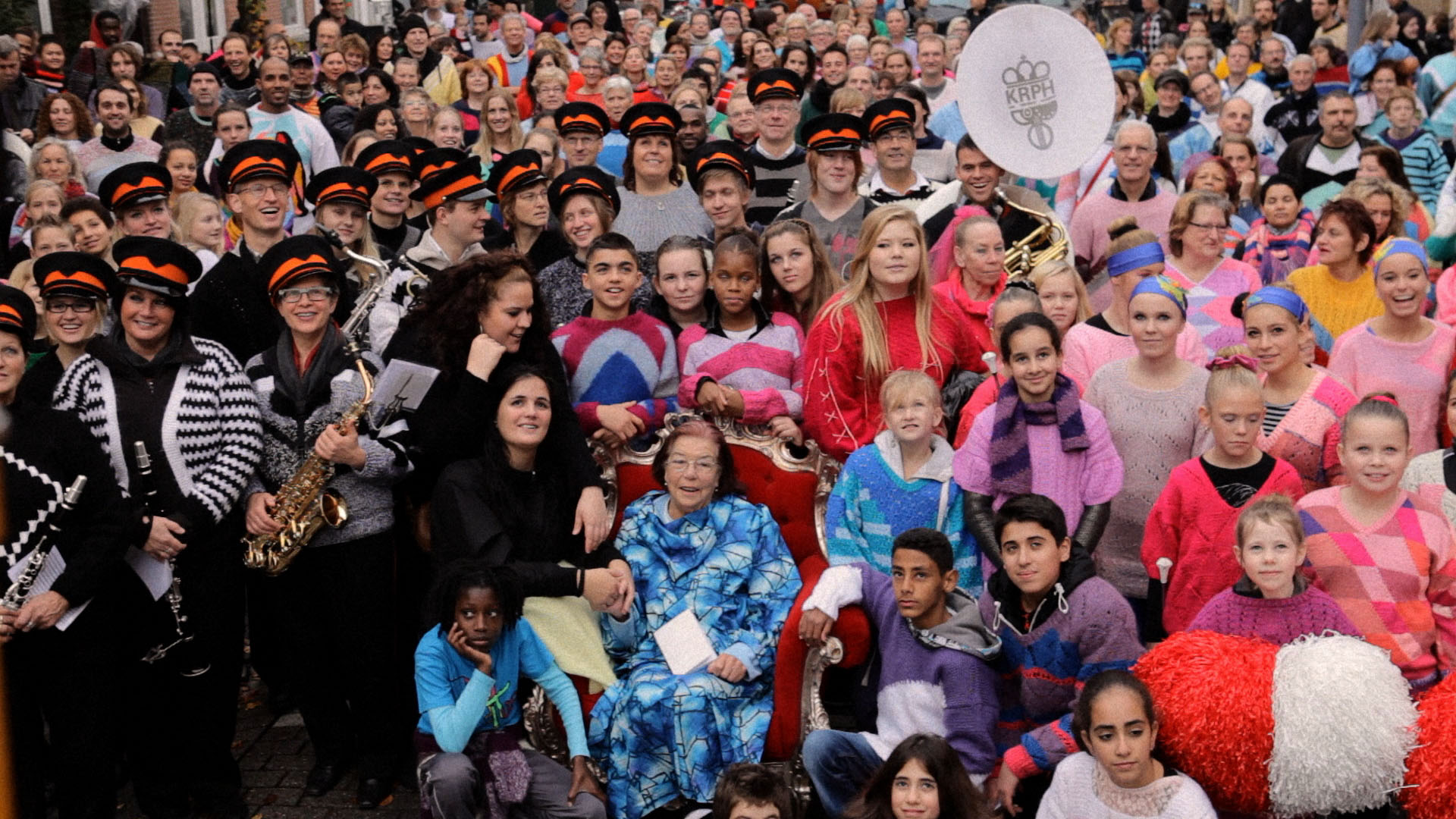 Het verzameld breiwerk van Loes Veenstra - IFFR EN