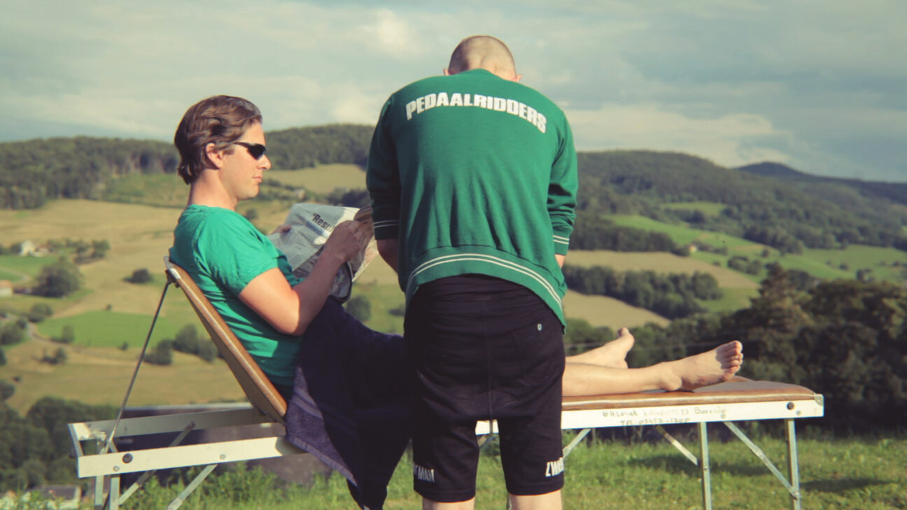 Het verzameld breiwerk van Loes Veenstra - IFFR EN